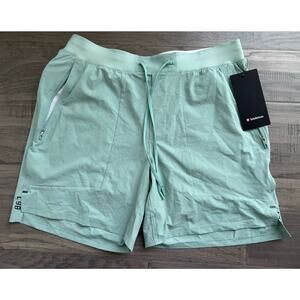 NWT Lululemon License To Train Short 7" Liner Less Size XL Arctic Green 86506